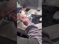 Komputeryzowana maszyna do przymocowania podkładek do ramion do otworów do ramion i do przycinania krawędzi